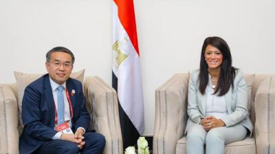 وزيرة التعاون تلتقي وزير المالية والخزانة بهونج كونج خلال اجتماعات البنك الآسيوي 