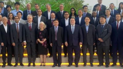 محافظ البنك المركزي المصري يلتقي بنظيره الصيني لتعزيز التعاون الاقتصادي بين البلدين في العاصمة بكين