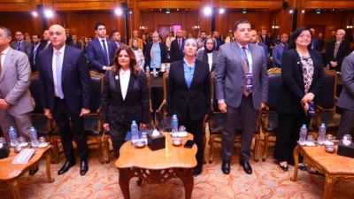 «تنمية المشروعات» يشارك في النسخة الثانية للقمة السنوية لحلول الأعمال بعنوان "سد الفجوة"