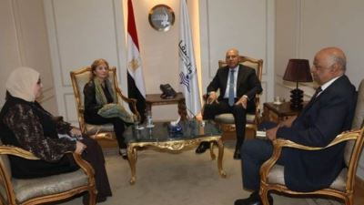 وزير النقل يبحث مع نائب رئيس بنك الاستثمار الأوروبي EIB التعاون المستقبلي في مشروعات النقل المختلفة 