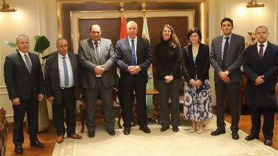 وزير الزراعة يبحث مع مديرة الوكالة الفرنسية للتنمية التعاون المشترك