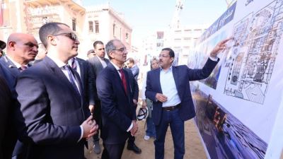 وزير الاتصالات يتفقد أعمال إنشاء مركز إبداع مصر الرقمية بقصر الملك فؤاد الأول 