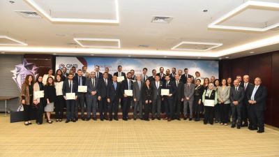 الرئيس التنفيذي لبنك QNB الأهلي يُكرم الفائزين بجوائز مسابقة "الأفضل" بمختلف القطاعات