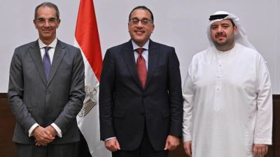 رئيس الوزراء يشهد توقيع مذكرة تفاهم للتعاون بين حكومتي مصر والإمارات في مجال بناء مراكز البيانات