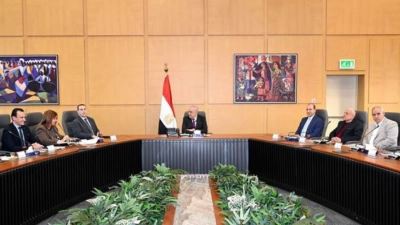 وزير الإسكان يتابع موقف تنفيذ وحدات "سكن لكل المصريين" لمنخفضى ومتوسطى الدخل