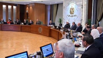 مجلس الوزراء يوافق على طلبات لتخصيص بعض قطع الأراضي لعدد من الشركات بالدولار