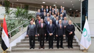 وزير الاتصالات ورئيس البريد يشهدان الإطلاق التجريبى لخدمة " بريدى" و "وصلها اكسبريس"