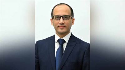 رئاسة الوزراء : سعر الدولار في السوق السوداء مقوم بأعلى من قيمته