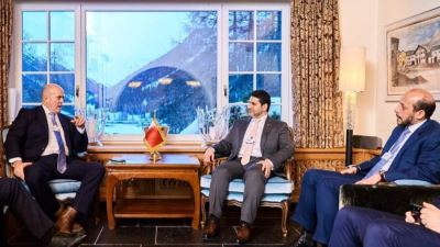 محافظ مصرف قطر المركزي يجتمع مع قيادات شركات مالية دولية