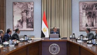 رئيس الوزراء يتابع عدداً من ملفات عمل الهيئة العامة للاستثمار