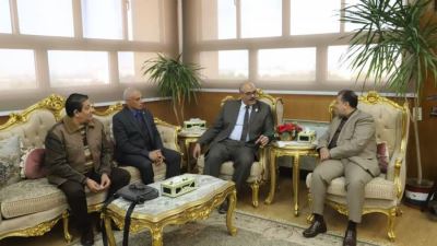 رئيس جامعة جنوب الوادي يستقبل وفد البنك الزراعي لمناقشة أوجه التعاون المشترك 