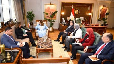 وزيرة الهجرة ومديرة المسئولية المجتمعية ببنك التعمير والإسكان يبحثان سبل التعاون المشترك