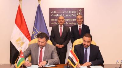 وزير الاتصالات يشهد توقيع اتفاقية تعاون إنشاء الكابل البحرى الجديد بين مصر والأردن