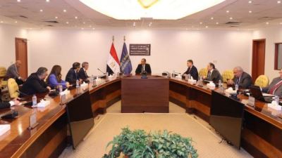 وزير الاتصالات يبحث مع رئيس مجموعة VOIS العالمية خطط التوسع فى مصر