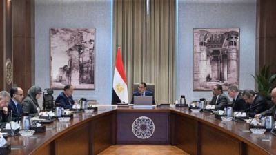 رئيس الوزراء يعقد اجتماعًا بشأن تشكيل "المجلس الوطني لتوطين التكنولوجيا الخاصة بتصنيع الرقائق الإلكترونية"