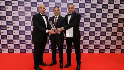 الإمارات دبي الوطني - مصر يحصد جائزتين عالميتين بفضل فريق عمله المتميز وخبراته الفريدة