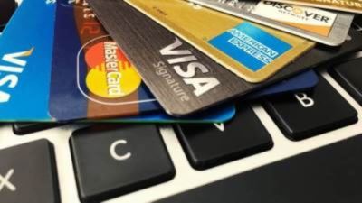 المصرف العربي الدولي يتيح 10% خصم لدى محلات Dukes للحلويات