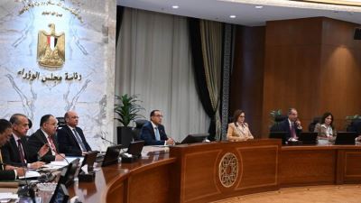 رئيس الوزراء يترأس الاجتماع الأول للمجلس الأعلى للمجتمع الرقمي بحضور نائب محافظ المركزي