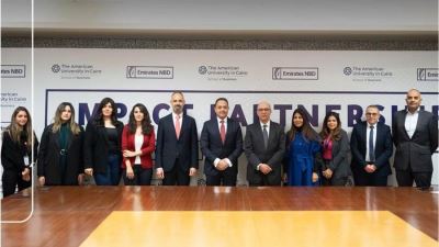 الإمارات دبي الوطني مصر يوقع بروتوكول تعاون مع كلية إدارة الأعمال بالجامعة الأمريكية بالقاهرة