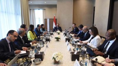 رئيس الوزراء  :"لدينا رغبة حقيقية أن نمضي بأسرع ما يمكن لتوسيع مشاركة القطاع الخاص في الاقتصاد"