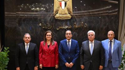 رئيس الوزراء يشهد توقيع اتفاقية مساهمين بين الصندوق السيادي وشركة الأهلي سيرا للخدمات التعليمية