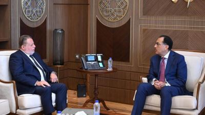 رئيس الوزراء يلتقي محافظ المركزي لعرض ملفات التعاون المشتركة بينهما خلال المرحلة المقبلة