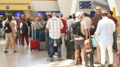 انقطاع خدمات مايكروسوفت تصيب العالم بالشلل وتسبب خلل في بعض المطارات والبنوك