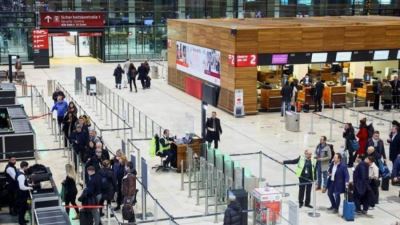 خلل تقني يضرب العالم .. ويؤثر على بنوك وشركات وبورصات تداول ووسائل الإعلام