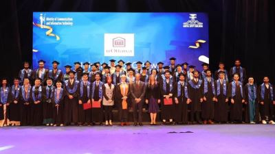 وزير الاتصالات  يشهد حفل تخرج الدفعة الثالثة من طلاب مبادرة بُناة مصر الرقمية 