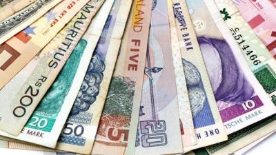 أسعار العملات اليوم الاثنين: تراجع اليورو الجنيه الإسترليني والفرنك السويسري