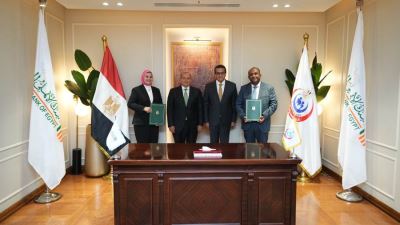 توقيع بروتوكولي تعاون مشترك بين البنك الأهلي المصري وجمعيته الخيرية ووزارة الصحة والسكان