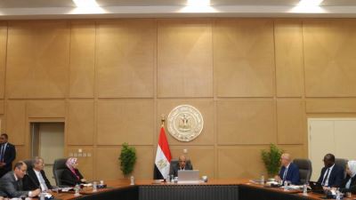 محمود عصمت يبحث مع وفد البنك الدولى اوجه الشراكة والتعاون وتنفيذ برامج التنمية والدعم فى مختلف المجالات