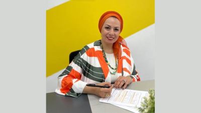 چرمين عامر توقع عقد إصدار كتابها الثالث "كوكب المؤثرين" باللغتين العربية والإنجليزية