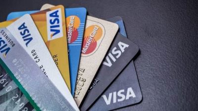 مزايا بطاقة فيزا بلاتنيم من البنك الأهلي.. حد ائتماني يصل لـ250 ألف جنيه