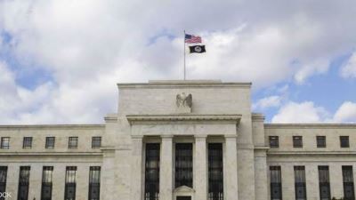 فيتش تتوقع خفض الفيدرالي أسعار الفائدة 200 نقطة أساس حتى يونيو 2026