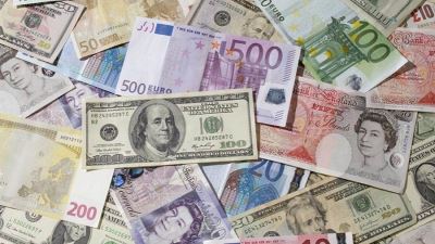 أسعار العملات اليوم الثلاثاء .. تراجع اليورو والإسترليني واستقرار الريال السعودي