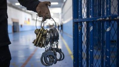 موظف بشركة نقل أموال يستولى على 11 مليون جنيه لتعويض خسائره في المراهنات الإلكترونية