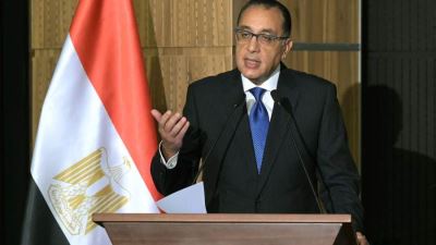 رئيس الوزراء: ملتزمون بسعر صرف مرن في إطار سوق حرة يخضع للعرض والطلب 