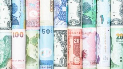 أسعار العملات اليوم الأربعاء: تراجع اليورو والدينار الكويتي وارتفاع الجنيه الإسترليني 