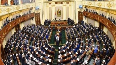 النواب يوافق على حصول المالية على تسهيلات تجارية بـ2 مليار دولار من بنكا الإمارات دبي الوطني وستاندرد تشارترد