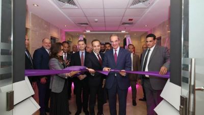 وزير الاتصالات يفتتح مركز تميز شركة "كومفولت" Commvault العالمية بالقاهرة