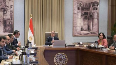 رئيس الوزراء يوجه بتنفيذ 50 ألف وحدة إسكان جديدة لمحدودي الدخل ضمن “سكن لكل المصريين”