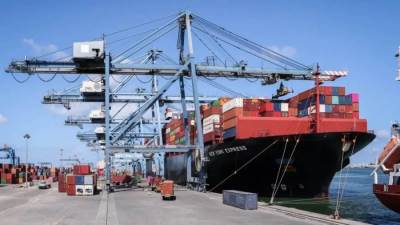 المركزي للإحصاء: 16% تراجعا في عجز الميزان التجاري لمصر خلال أكتوبر الماضي