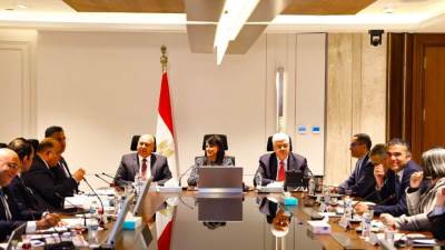 بحضور وكيل محافظ البنك المركزي.. انعقاد الاجتماع الثالث للمجموعة الوزارية لريادة الأعمال برئاسة رانيا المشاط