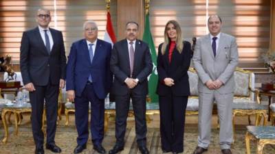 البنك الزراعي المصري يساهم في تجهيز 250 عروسة ويوزع 40 ألف قسيمة غذائية بمحافظات القناة برعاية المركزي