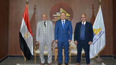 البنك الزراعي المصري يبحث سبل التعاون وتوظيف خريجي جامعة دمياط