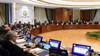 مجلس الوزراء يوافق على سك عملات معدنية تذكارية احتفالاً بمرور 70 عاماً على قطاع السياحة بشركة مصر للطيران