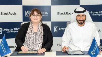 بنك الإمارات دبي الوطني و"بلاك روك" يطلقان منصة استثمارية جديدة