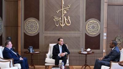 رئيس الوزراء يستقبل نائب مدير صندوق النقد الدولي بحضور محافظ البنك المركزي