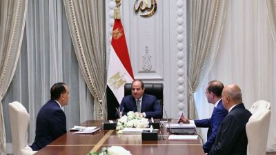 السيسي يبحث مع رئيس الوزراء ووزير المالية مستهدفات موازنة 2024/2025 وتطور برنامج الإصلاح مع صندوق النقد الدولي